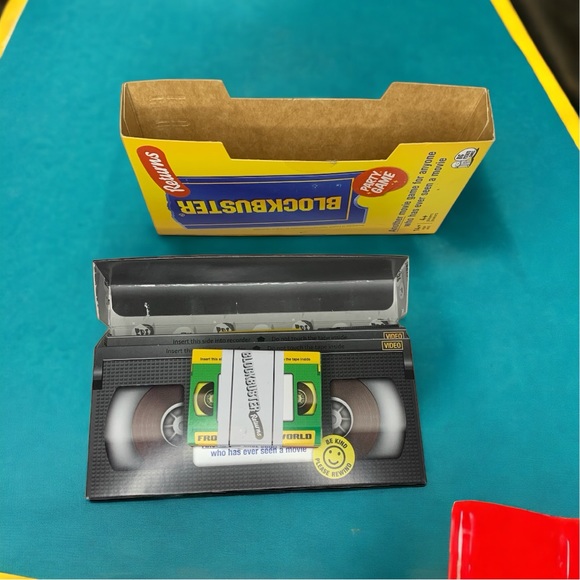 BLOCKBUSTER Returns Board Game - Picture 3 of 4